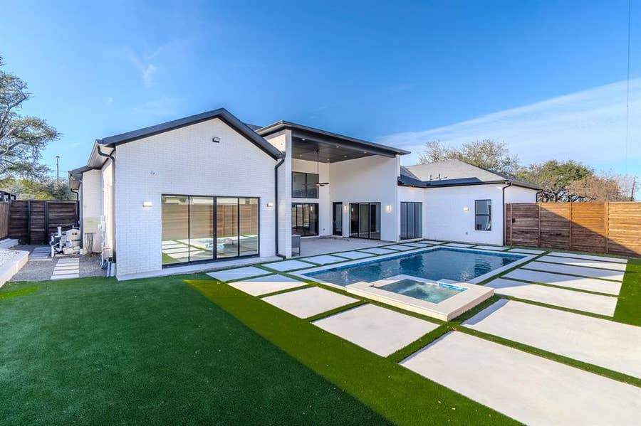 Property photo for 11232 Hillcrest Road, Dallas, TX