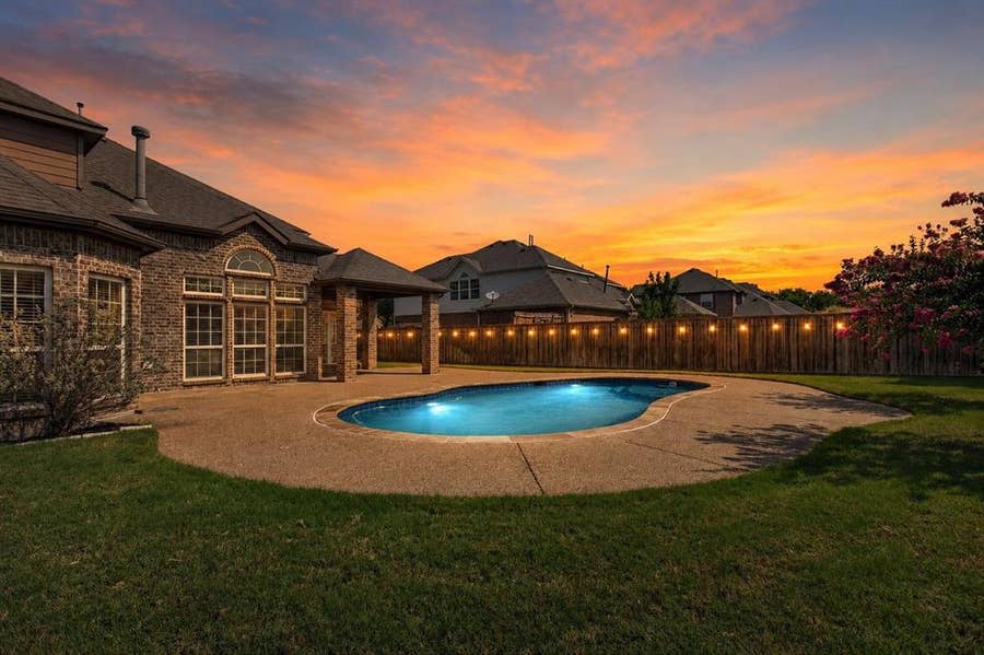 Property photo for 813 Wren Court, Forney, TX