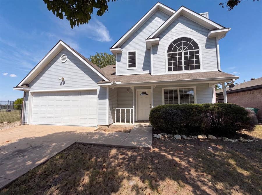 Property photo for 6604 N Chesterfield Drive, Fort Worth, TX