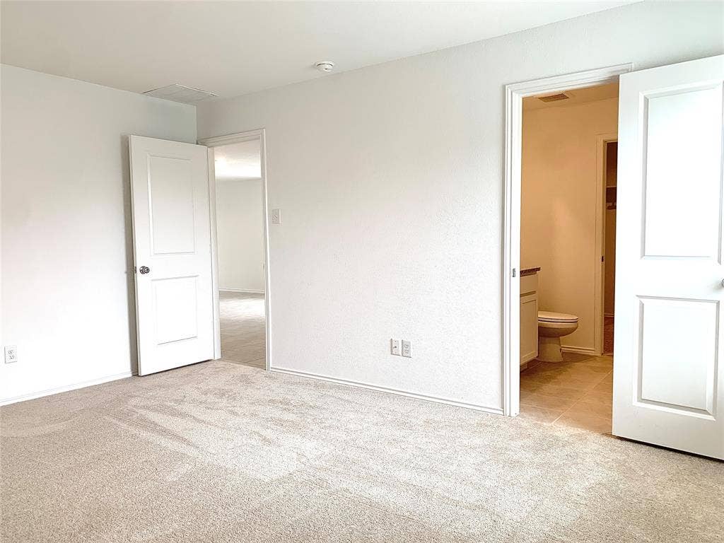 7212 Gray Wolf Lane, McKinney, TX 75071 Large primary room