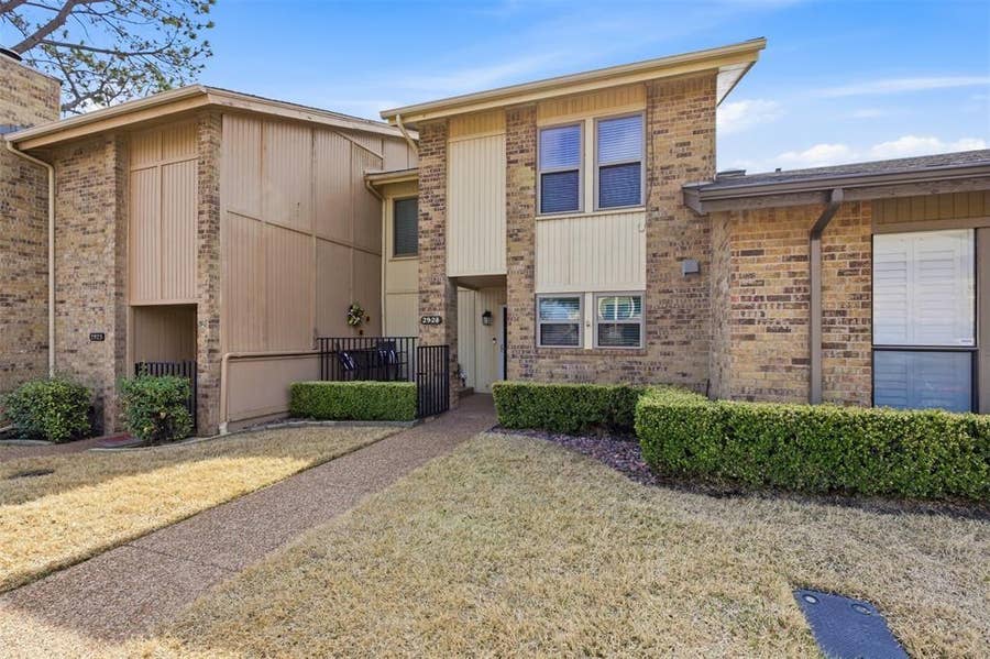 Property photo for 2923 Shady Knoll Lane, Bedford, TX
