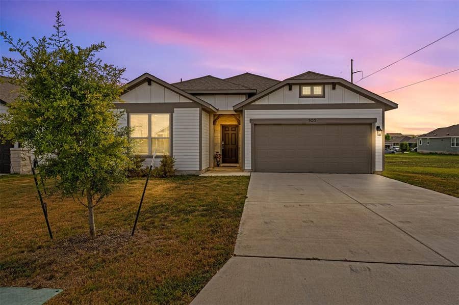 Property photo for 105 Kellys Heroes Way, Jarrell, TX