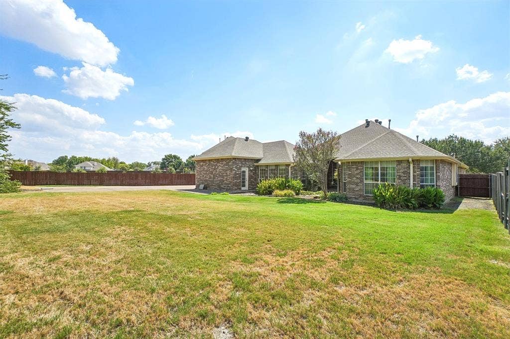 257 Love Bird Lane, Murphy, TX 75094 257 Love Bird Lane, Murphy, TX 75094
