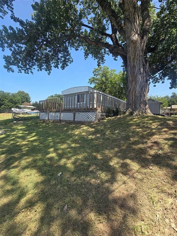 3903 Montgomery Drive, Granbury, TX 76049 3903 Montgomery Drive, Granbury, TX 76049