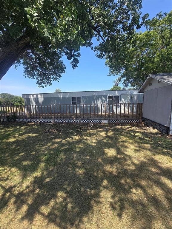3903 Montgomery Drive, Granbury, TX 76049 3903 Montgomery Drive, Granbury, TX 76049