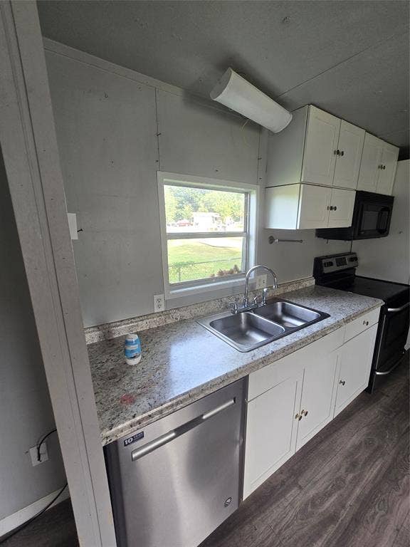 3903 Montgomery Drive, Granbury, TX 76049 3903 Montgomery Drive, Granbury, TX 76049