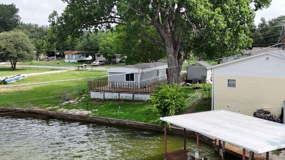 3903 Montgomery Drive, Granbury, TX 76049 3903 Montgomery Drive, Granbury, TX 76049