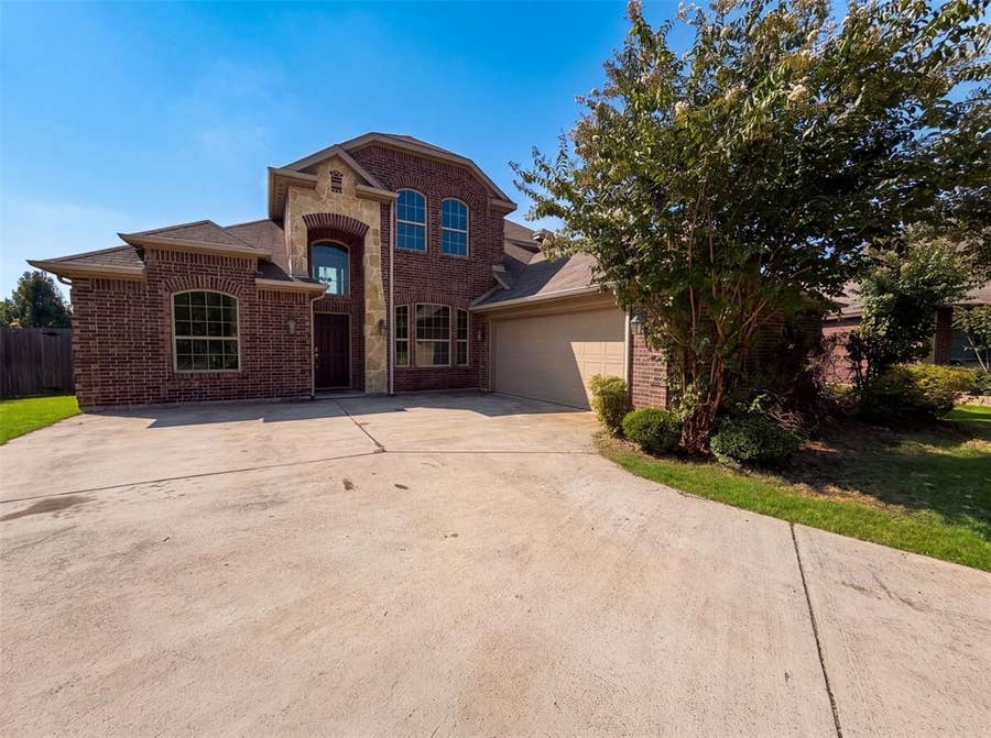 Property photo for 204 Janice Court, Glenn Heights, TX