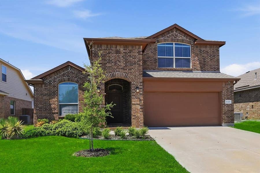 Property photo for 9125 Edenberry Lane, Fort Worth, TX