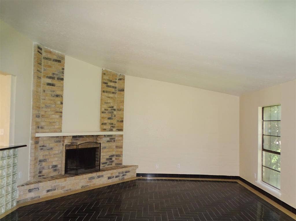 7220 Emory Oak Lane, Dallas, TX 75249 7220 Emory Oak Lane, Dallas, TX 75249