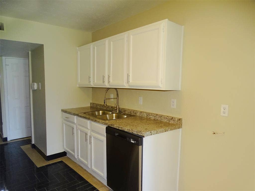 7220 Emory Oak Lane, Dallas, TX 75249 7220 Emory Oak Lane, Dallas, TX 75249