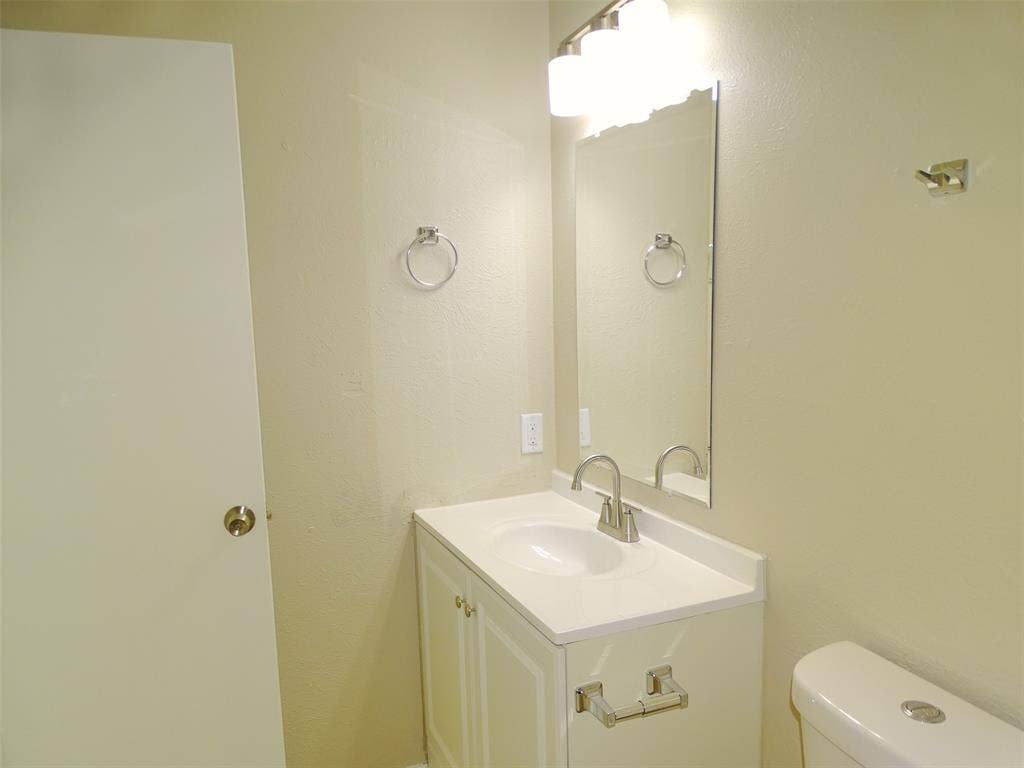 7220 Emory Oak Lane, Dallas, TX 75249 7220 Emory Oak Lane, Dallas, TX 75249