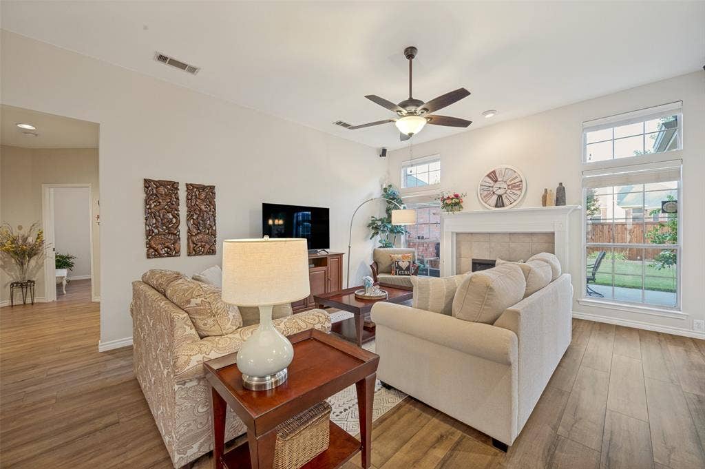 7208 Sonoma Valley Drive, Frisco, TX 75035 7208 Sonoma Valley Drive, Frisco, TX 75035