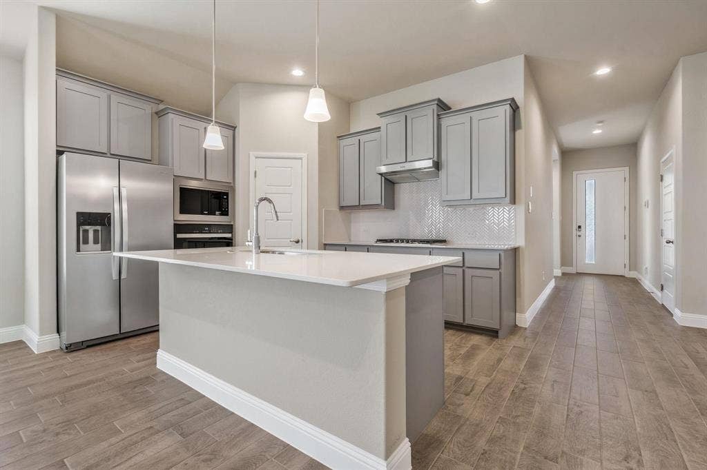2615 Flycatcher Drive, Denton, TX 76205