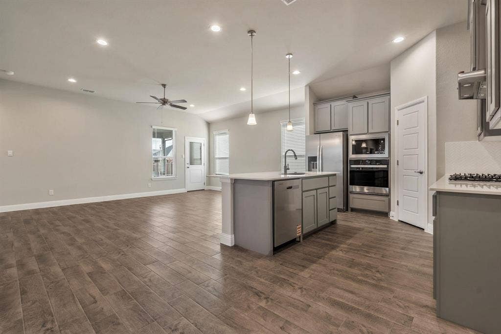 2615 Flycatcher Drive, Denton, TX 76205