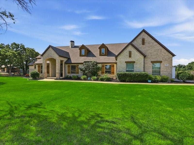 Property photo for 712 Frenchtown Road, Argyle, TX