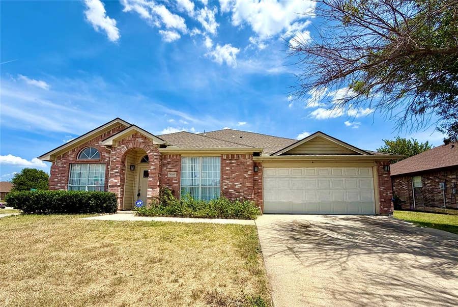 Property photo for 5408 Dove Drive, Dallas, TX