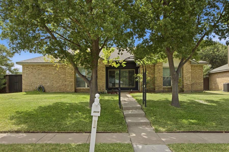Property photo for 5005 Frontier Lane, Plano, TX