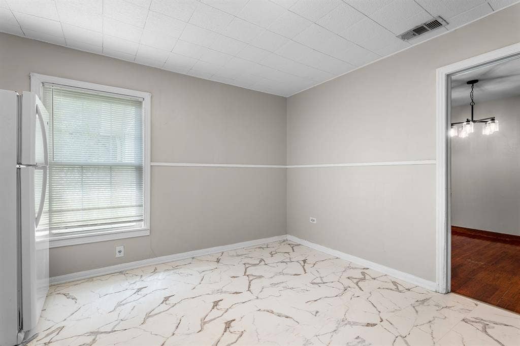 3325 Windsor Avenue, Waco, TX 76708 Breakfast Area with new vinyl tile flooring