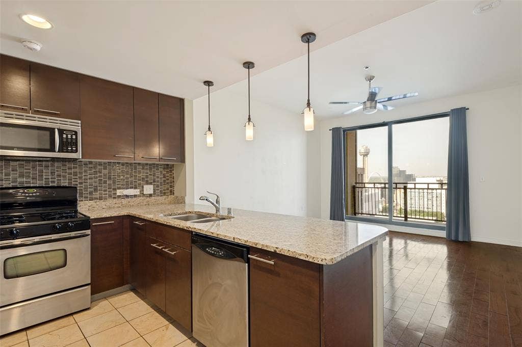 1200 Main Street, #1703, Dallas, TX 75202 1200 Main Street, #1703, Dallas, TX 75202