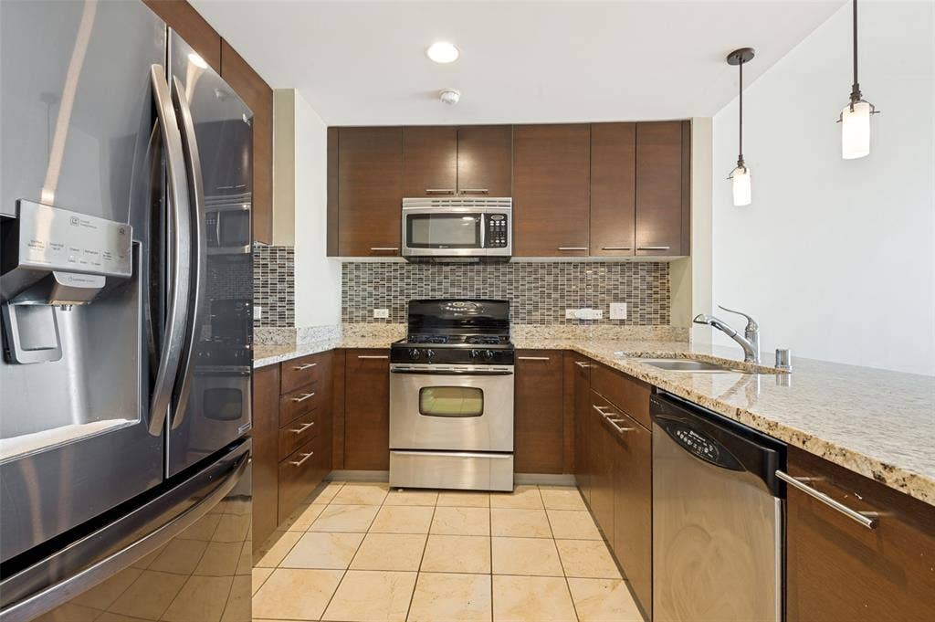 1200 Main Street, #1703, Dallas, TX 75202 1200 Main Street, #1703, Dallas, TX 75202