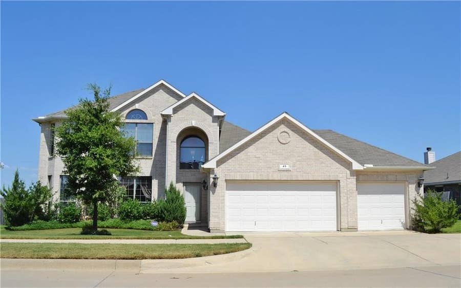 Property photo for 45 Beechcreek Drive, Edgecliff Village, TX