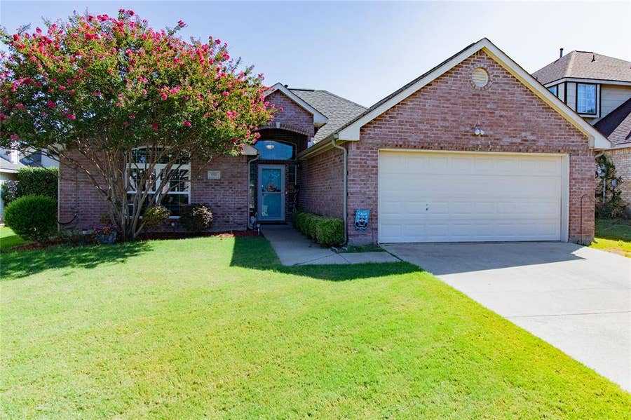 Property photo for 152 Magnolia Lane, Rockwall, TX
