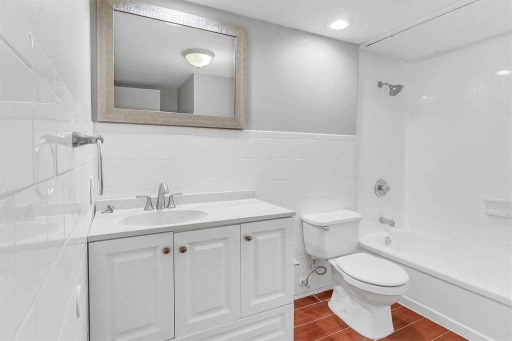 5881 Preston View Boulevard, Dallas, TX 75240 5881 Preston View Boulevard, Dallas, TX 75240