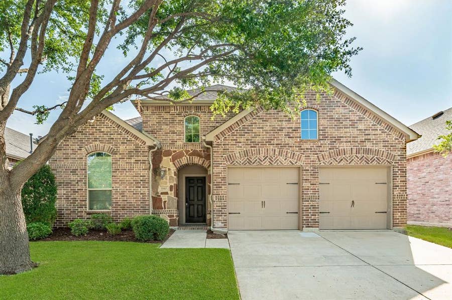Property photo for 1915 Fairway Glen Drive, Wylie, TX