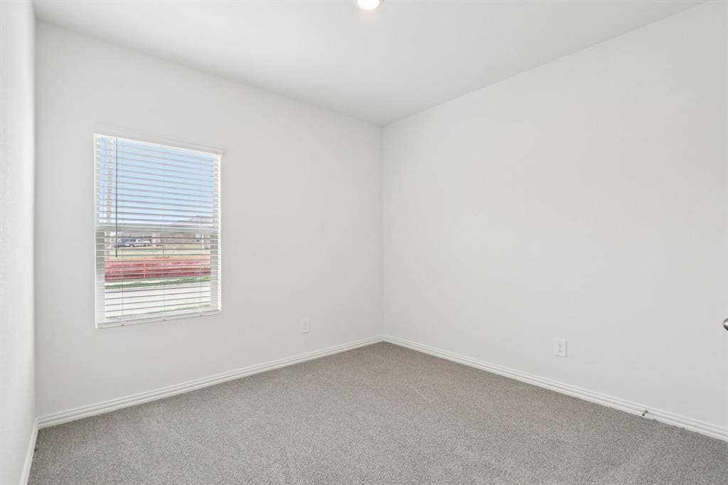 2122 Santa Anita Street, Seagoville, TX 75159 Photo is not of the actual home, but is an inspirational photo of builder’s model home and may depict options, furnishings, and/or decorator features that are not included.
