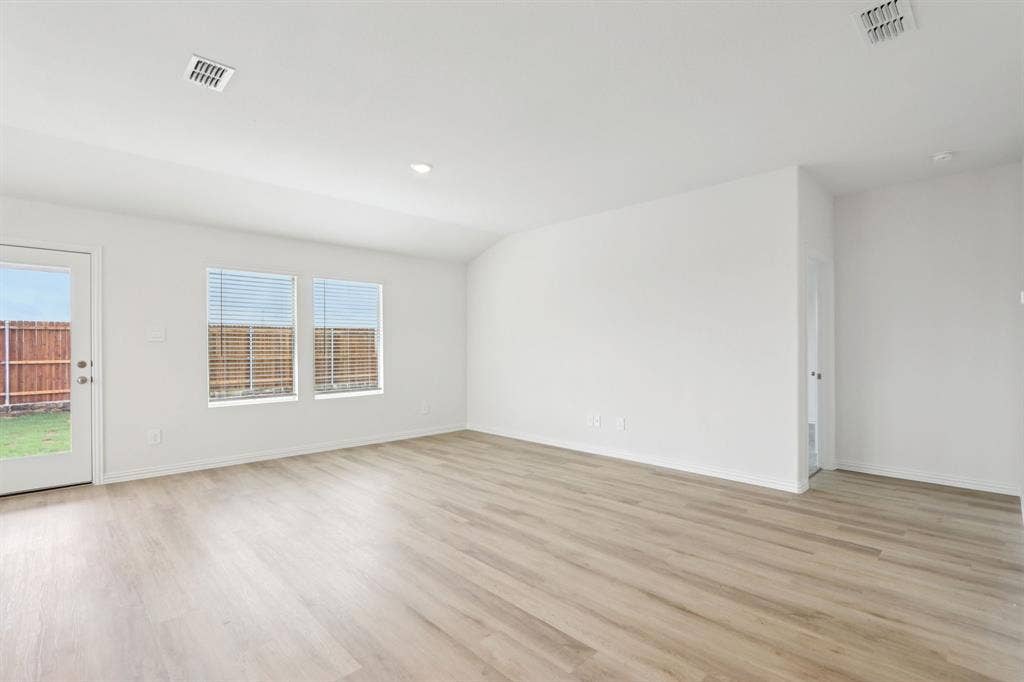 2122 Santa Anita Street, Seagoville, TX 75159 Photo is not of the actual home, but is an inspirational photo of builder’s model home and may depict options, furnishings, and/or decorator features that are not included.