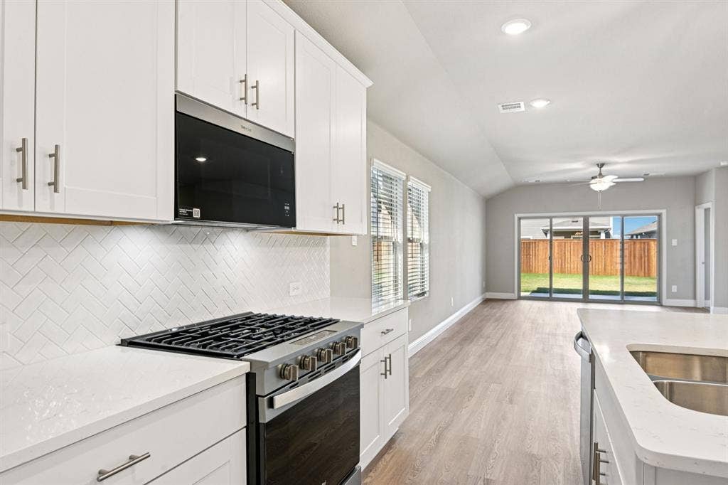 6108 Chickney Drive, Princeton, TX 75071 Photo is not of the actual home, but is an inspirational photo of builder’s model home and may depict options, furnishings, and/or decorator features that are not included.