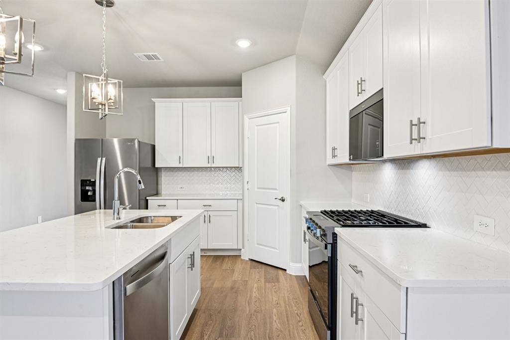 6108 Chickney Drive, Princeton, TX 75071 Photo is not of the actual home, but is an inspirational photo of builder’s model home and may depict options, furnishings, and/or decorator features that are not included.