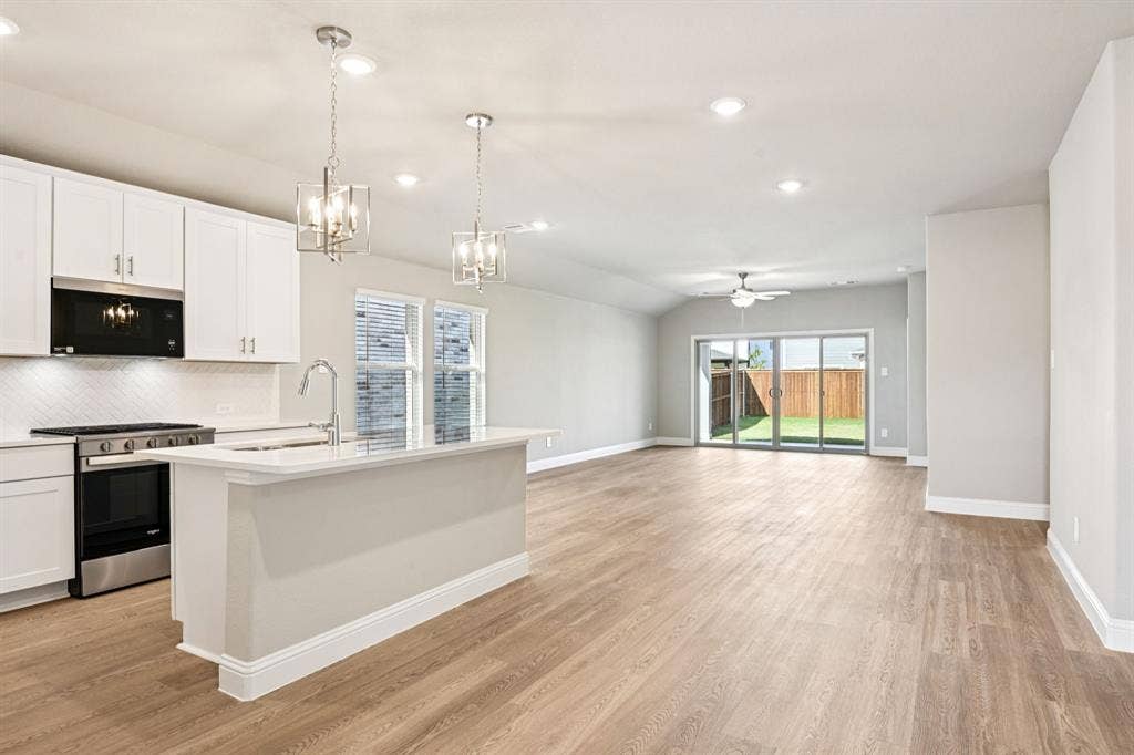 6108 Chickney Drive, Princeton, TX 75071 Photo is not of the actual home, but is an inspirational photo of builder’s model home and may depict options, furnishings, and/or decorator features that are not included.