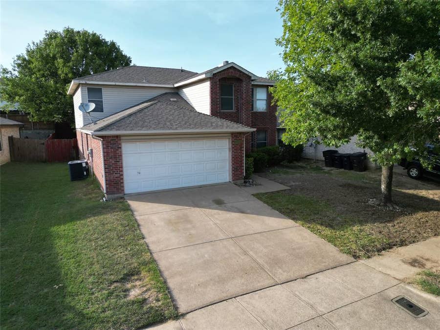 Property photo for 5356 Royal Birkdale Drive, Fort Worth, TX