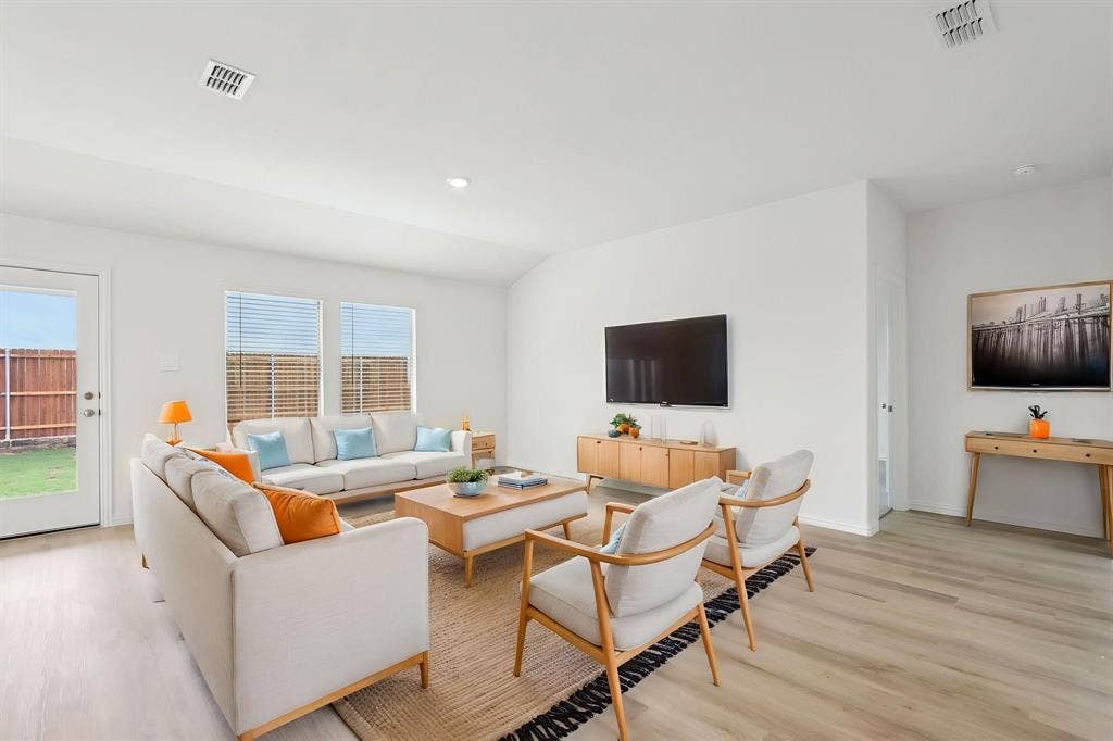 2130 Santa Anita Street, Seagoville, TX 75159 Photo is not of the actual home, but is an inspirational photo of builder’s model home and may depict options, furnishings, and/or decorator features that are not included.