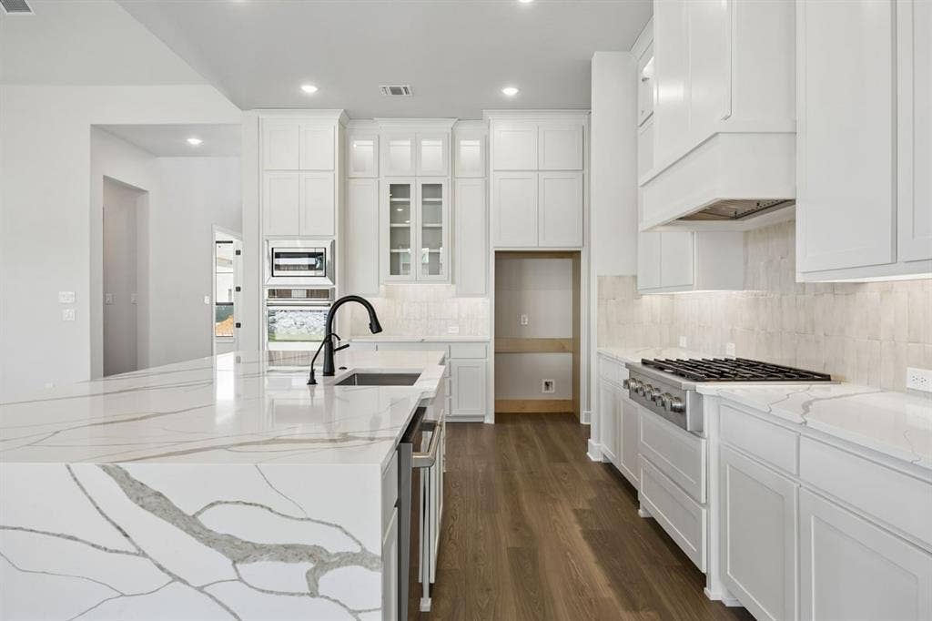 9423 Winter Bloom Street, Frisco, TX 75035 16-9423Winter_010