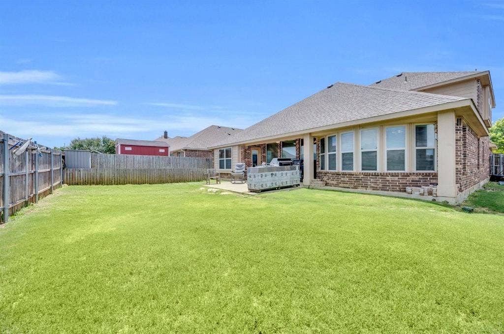 918 Newcastle Drive, Midlothian, TX 76065