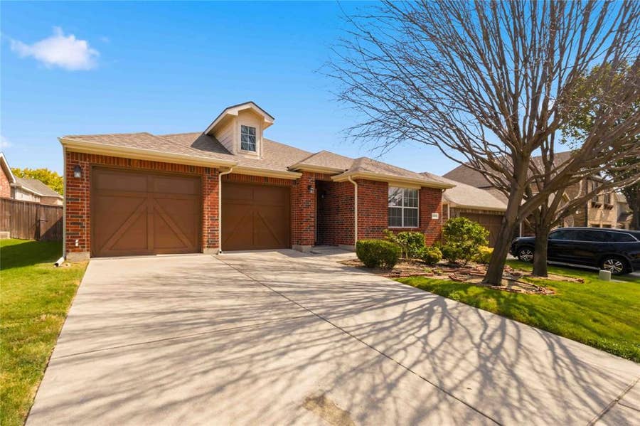 Property photo for 2009 Testament Trail, Plano, TX