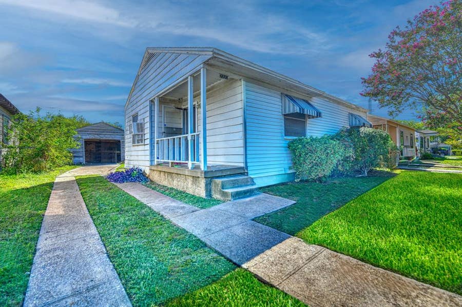 Property photo for 3330 Utah Avenue, Dallas, TX