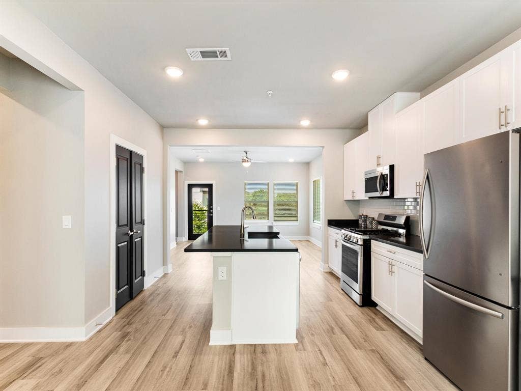 3368 Norris Street, Plano, TX 75074 3368 Norris Street, Plano, TX 75074
