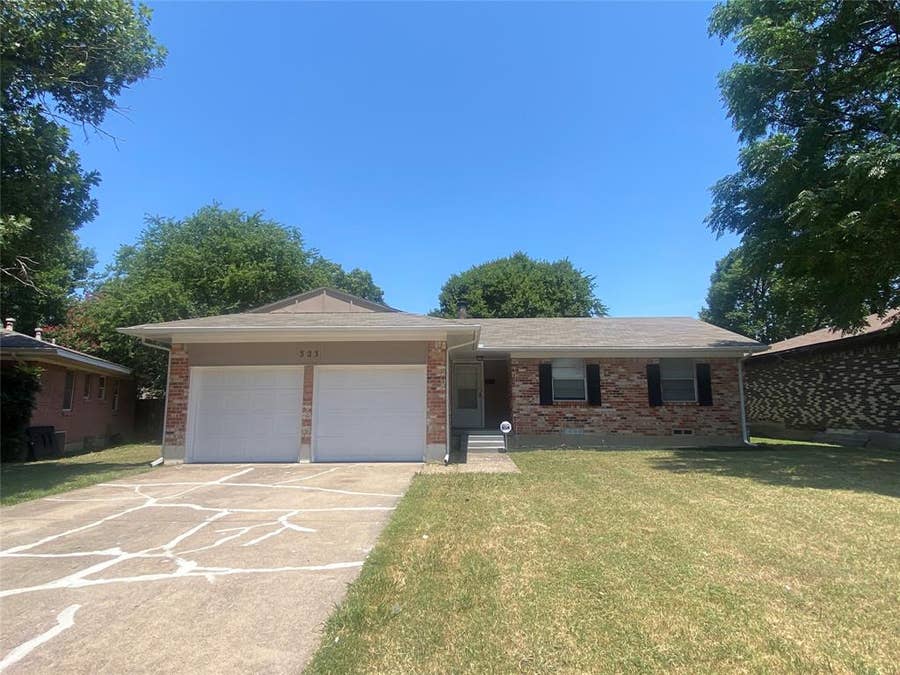 Property photo for 323 Royal Avenue, Duncanville, TX