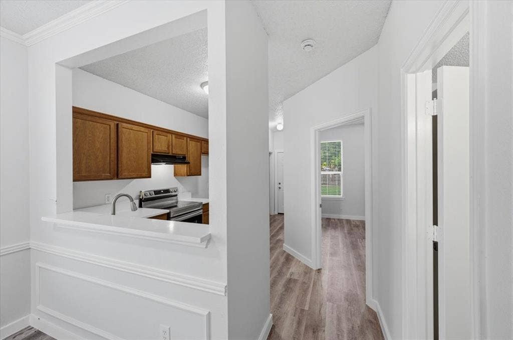 2122 W E Roberts Drive, Grand Prairie, TX 75051 2122 W E Roberts Drive, Grand Prairie, TX 75051