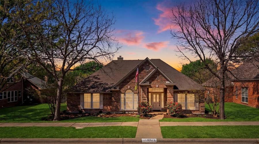Property photo for 6613 Barclay Lane, Garland, TX