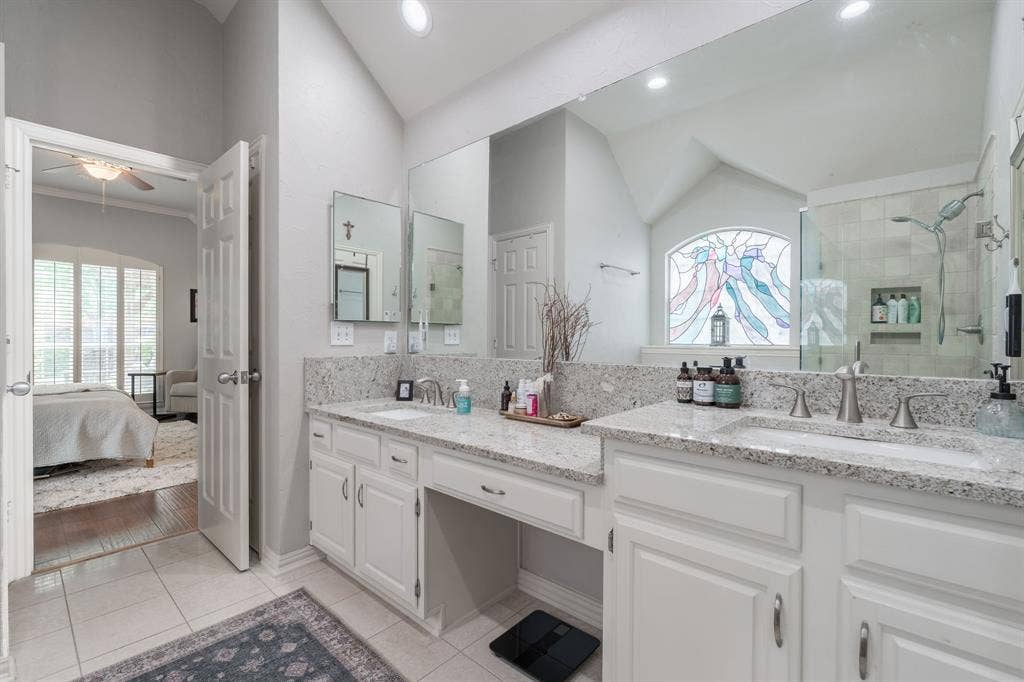 320 Andre Drive, Irving, TX 75063 320 Andre Drive, Irving, TX 75063