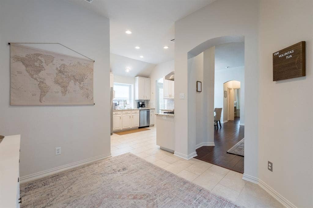 320 Andre Drive, Irving, TX 75063 320 Andre Drive, Irving, TX 75063