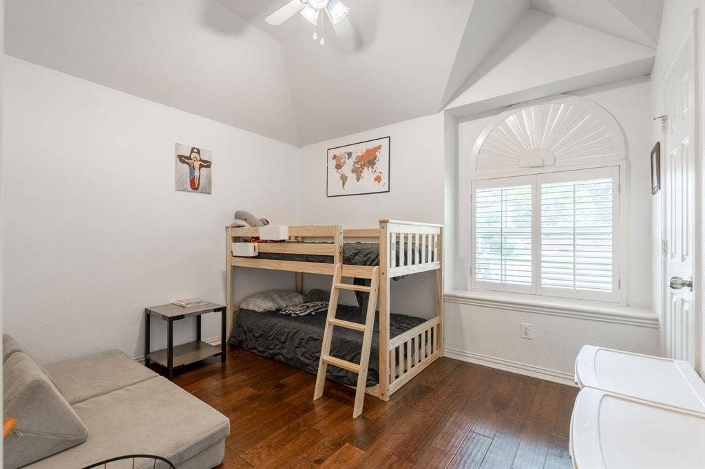 320 Andre Drive, Irving, TX 75063 320 Andre Drive, Irving, TX 75063