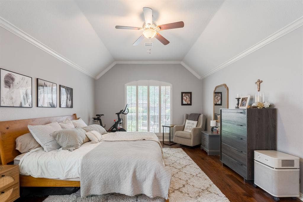 320 Andre Drive, Irving, TX 75063 320 Andre Drive, Irving, TX 75063