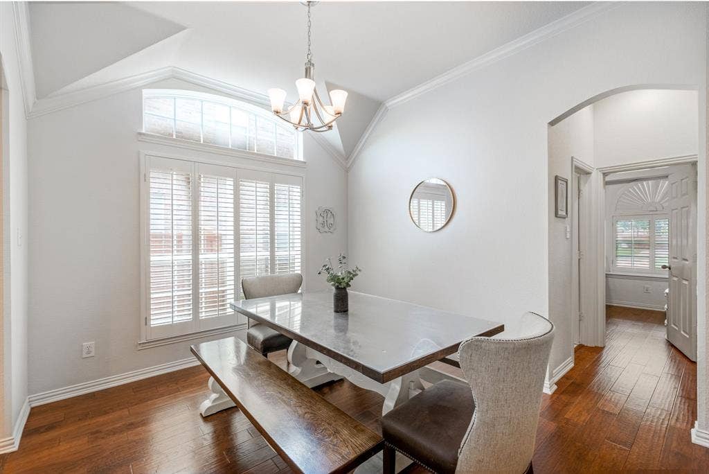 320 Andre Drive, Irving, TX 75063 320 Andre Drive, Irving, TX 75063