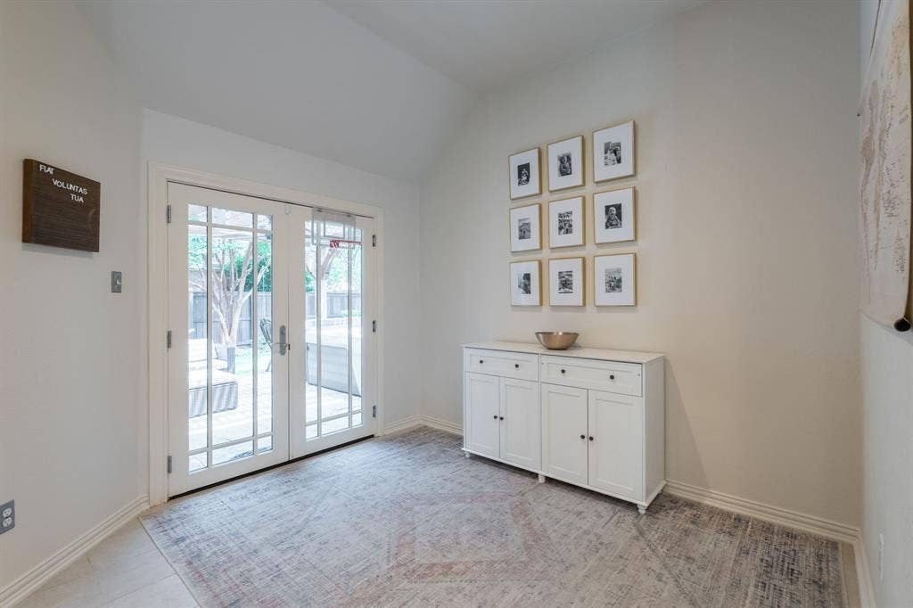 320 Andre Drive, Irving, TX 75063 320 Andre Drive, Irving, TX 75063